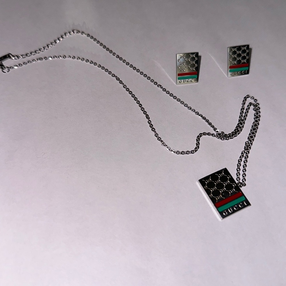 🌟Gucci🌟set earrings and necklace